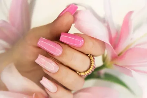 Gel Nail Art in Janesville: A Trendy and Durable Choice for Beautiful Nails