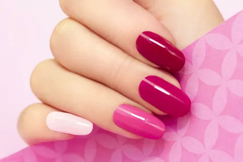 Gel Nail Art in Janesville: A Trendy and Durable Choice for Beautiful Nails