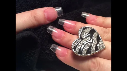 Acrylic Nail Art in Janesville: A Comprehensive Guide
