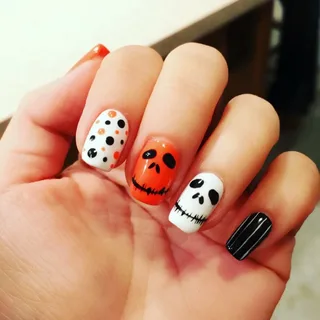 Signature Nail Art Janesville: Elevating Beauty One Nail at a Time